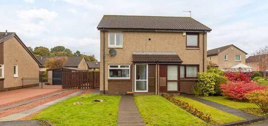 2 bedroom semi-detached house for sale