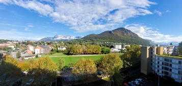 Appartement meublé 4 pièces 79m², magnifique vue montagne à Annecy le Vieux