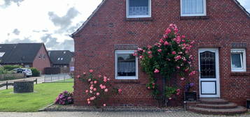 Einfamilienhaus mit Gartenanteil zum 01.11.24 zu vermieten