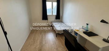 Location appartement 5 pièces 12 m²