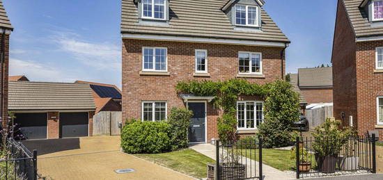 5 bed detached house for sale