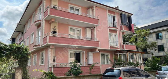 REDSTONE'DAN GENİŞ BAHÇE KULLANIMLI, DENİZE 5 DK SATILIK DAİRE