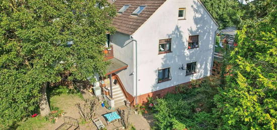 Schön gelegenes Zweifamilienhaus in Assenheim