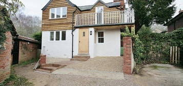 2 bedroom detached house to rent