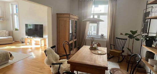 Charmante 3-Zimmer-Wohnung im Lehenviertel: Stilvoller Altbau mit modernem Komfort