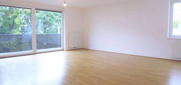 Großzügig geschnittene 4-Zimmer-Wohnung mit 12m² Balkon, 2 Bäder/2WCs