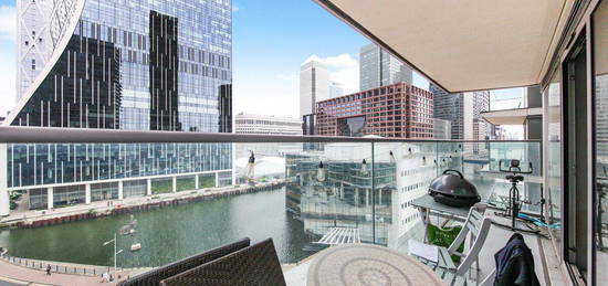 Flat for sale in Marsh Wall, Canary Wharf E14