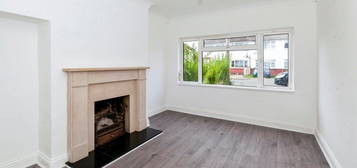 Maisonette for sale in Stafford Avenue, Farnham Royal, Slough SL2