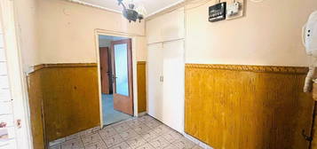 Apartament 3 Camere & 2 Bai Bloc 1980 Reabilitat Termic Gorjului