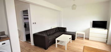 4 bed shared accommodation to rent