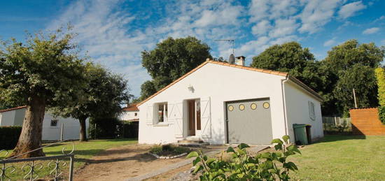 Maison de plain-pied  à vendre, 3 pièces, 2 chambres, 58 m²