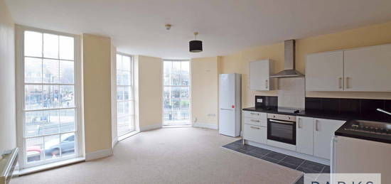 Flat to rent in St Georges Place, Brighton, East Sussex BN1