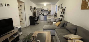 Appartement  à louer, 2 pièces, 1 chambre, 48 m²