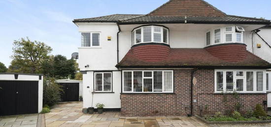 4 bedroom semi-detached house for sale