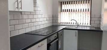 Terraced house to rent in Railway View, Blackburn BB2