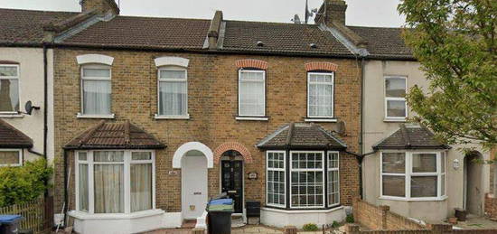 4 bedroom terraced house