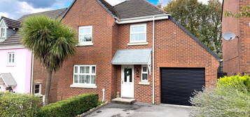 4 bed detached house for sale