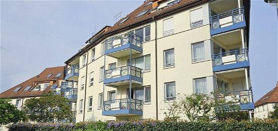 Neuer Preis! Zwei Zimmer mit Balkon im Herzen von Werder (Havel)!