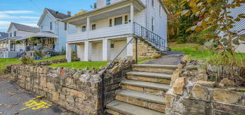 303 Spring St, Archbald, PA 18403