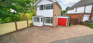 3 bedroom detached house