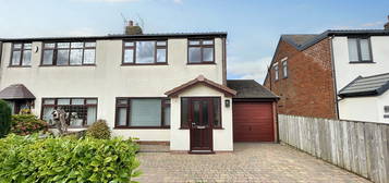 3 bed semi-detached house for sale