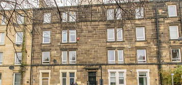 1 bedroom ground floor flat for sale