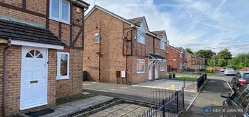 2 bedroom semi-detached house