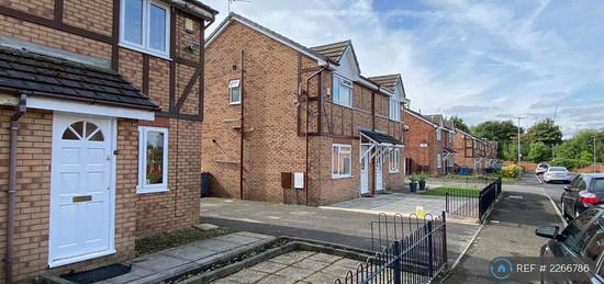 2 bedroom semi-detached house