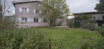 MAISON 240m2 TERRAIN 2000M2 ARBORE +POTAGER (piscinable) 2 APPARTEMENTS COMPOSENT LA MAISON