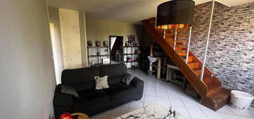 Appartement T4 duplex avec parking