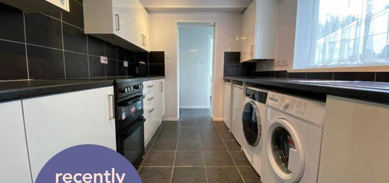 4 bedroom terraced house