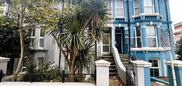 Flat to rent in Sackville Road, Hove, East Sussex BN3