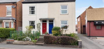 4 bedroom semi-detached house