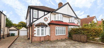 4 bed semi-detached house for sale