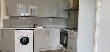 2 bed flat to rent