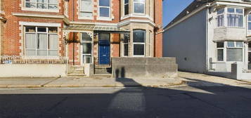 5 bedroom terraced house to rent