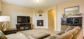 2011 Pleasanton Dr SE, Albuquerque, NM 87123