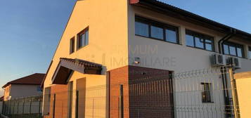 Duplex - 5 camere - zona linistita