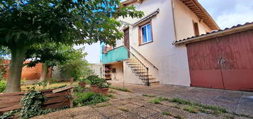 Maison de ville de type 3 avec jardin et garage