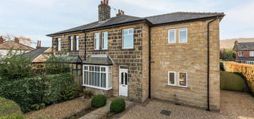 4 bed semi-detached house for sale