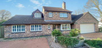 4 bedroom detached house