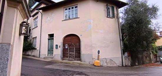 Casa indipendente in vendita in via Indipendenza, 21