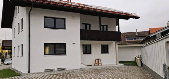 4-Zimmerwohnung mit Balkon und Dachterrasse