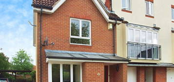 End terrace house to rent in Hartigan Place, Woodley, Reading, Berkshire RG5