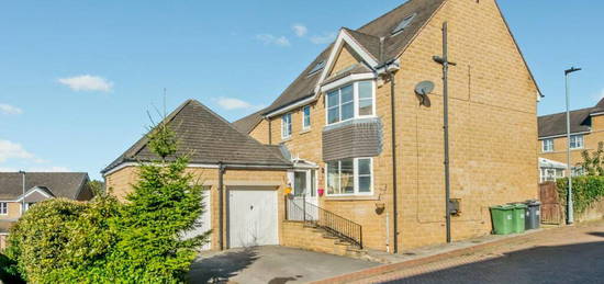 6 bedroom detached house for sale