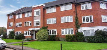 Flat to rent in Gayton Road, Harrow-On-The-Hill, Harrow HA1