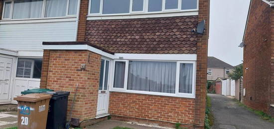 End terrace house to rent in The Rise, Newhall, Swadlincote DE11