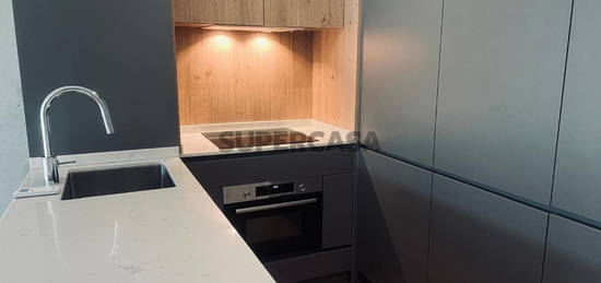 Apartamento T1 c/2 WC - Junto à estação de Aveiro