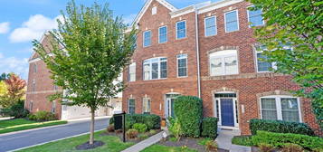 3100 Magellan Ct, Herndon, VA 20171