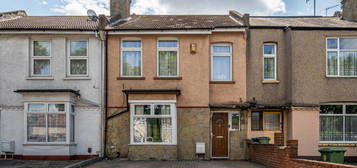 4 bedroom terraced house